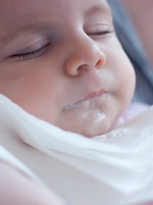 cmpa-symptom-baby-reflux